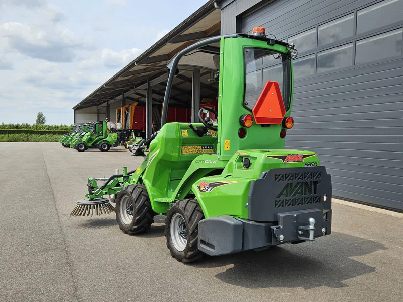 Avant E527 Rental mini-shovel - Skridstyret minilæsser på bånd: billede 5 Avant E527 Rental mini-shovel - Skridstyret minilæsser på bånd: billede 5