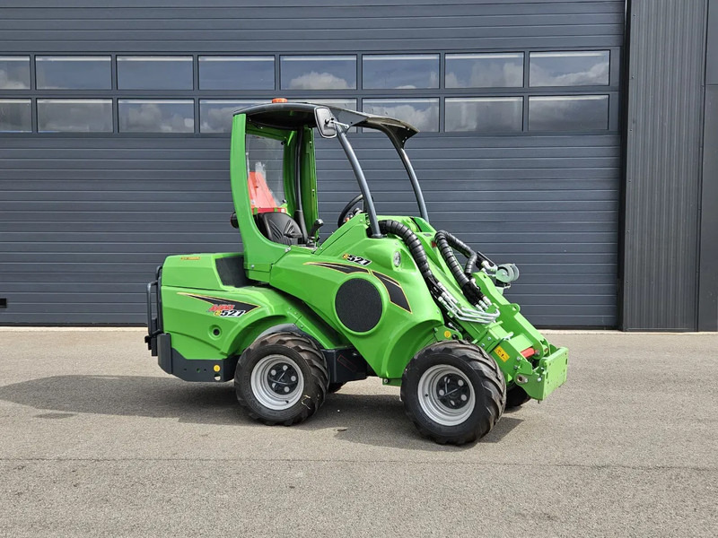 Avant E527 mini-shovel - Skridstyret minilæsser på bånd: billede 2 Avant E527 mini-shovel - Skridstyret minilæsser på bånd: billede 2