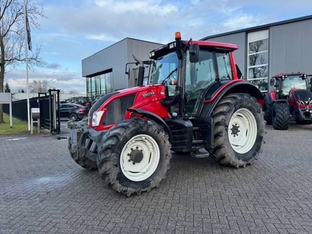 Valtra N123 Hitech5 - Traktor: billede 3 Valtra N123 Hitech5 - Traktor: billede 3