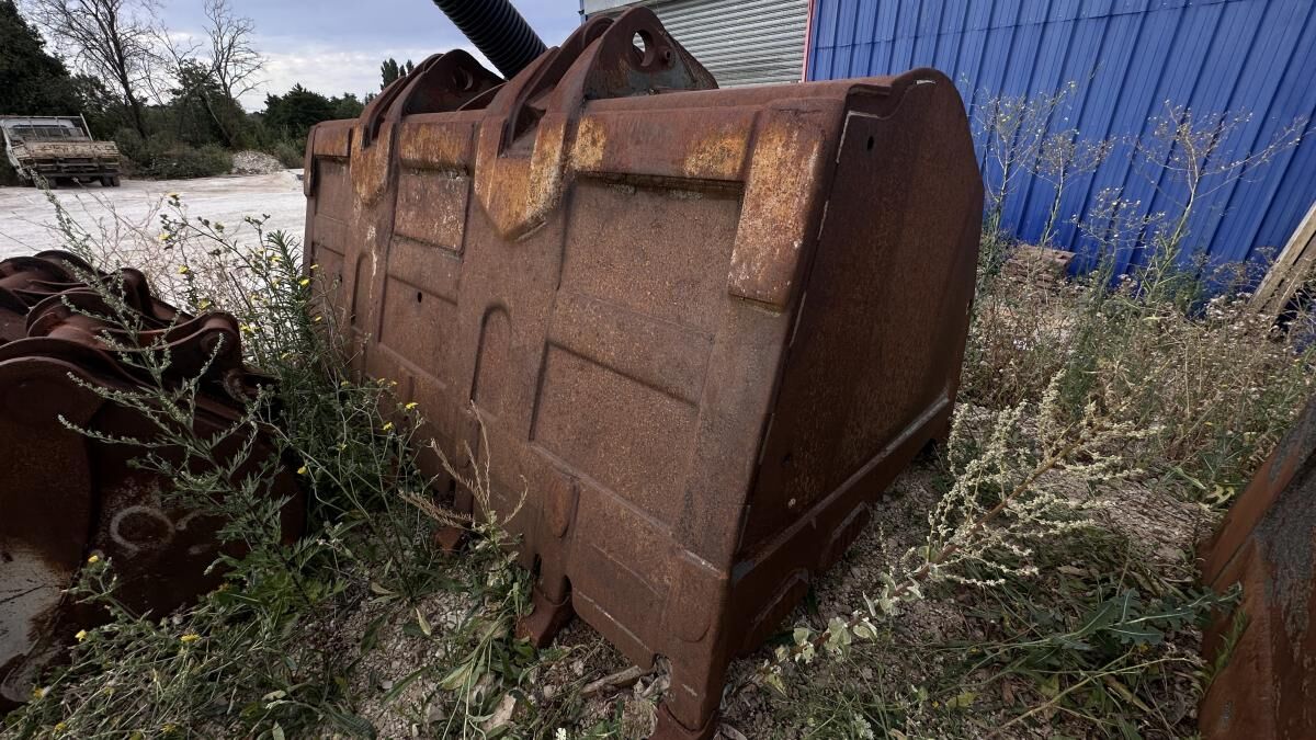 Loader Bucket (Pour Chargeuse) - Læsseskovl: billede 1 Loader Bucket (Pour Chargeuse) - Læsseskovl: billede 1