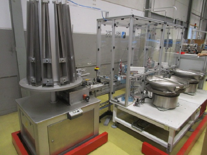 DECKEL ETIKETTIER ANLAGE SCHLEUTER GU 2 DO MIT 2xLÖFFELEINLEGESTATIONEN - Pakkemaskine: billede 1 DECKEL ETIKETTIER ANLAGE SCHLEUTER GU 2 DO MIT 2xLÖFFELEINLEGESTATIONEN - Pakkemaskine: billede 1