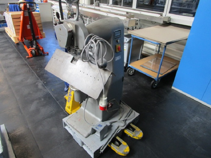 DRAHTHEFTMASCHINE HOHNER FAVORIT - Trykmaskine: billede 3 DRAHTHEFTMASCHINE HOHNER FAVORIT - Trykmaskine: billede 3