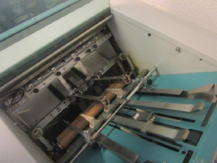 FALZ- UND HEFTMASCHINE NAGEL FOLDNAK 8 MIT TRIMMER - Falsemaskine: billede 3 FALZ- UND HEFTMASCHINE NAGEL FOLDNAK 8 MIT TRIMMER - Falsemaskine: billede 3