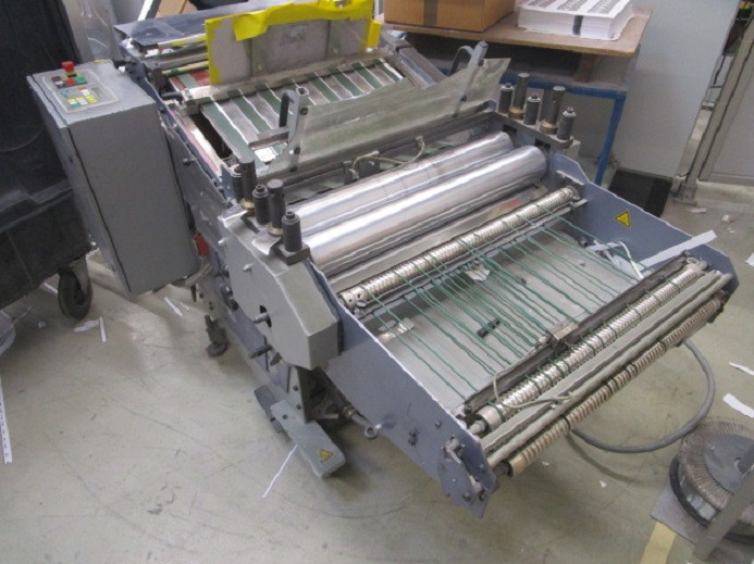 VERTIKALE PRESSAUSLAGE HB VSA – 66 / M D - Falsemaskine: billede 2 VERTIKALE PRESSAUSLAGE HB VSA – 66 / M D - Falsemaskine: billede 2