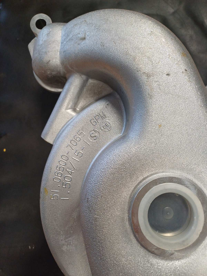 MAN OE - Kølevæskepumpe: billede 3 MAN OE - Kølevæskepumpe: billede 3