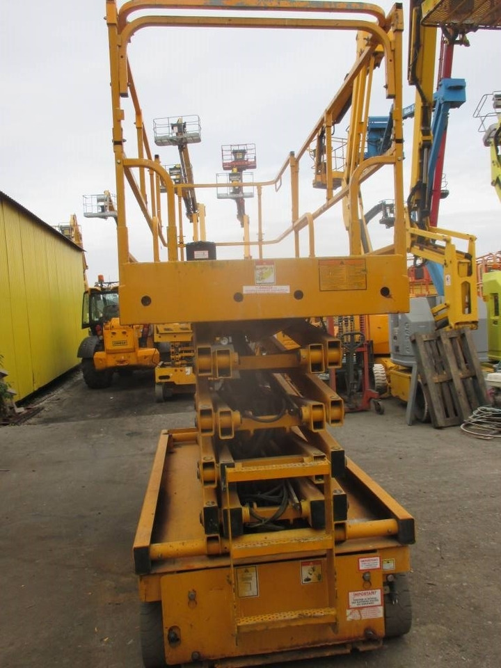 Haulotte Compact 12 - Sakselift: billede 3 Haulotte Compact 12 - Sakselift: billede 3