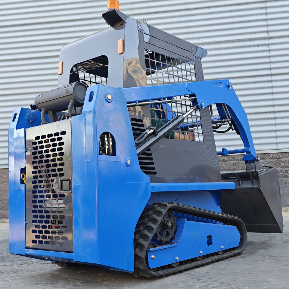 LEZUM LA670 Mini Small Skid Steer Loader Compact Track Diesel Mini Skid Steer Loader For Sale With Small Mini Skid Steer Attachments 4 In 1 Bucket - Skridstyret minilæsser: billede 5 LEZUM LA670 Mini Small Skid Steer Loader Compact Track Diesel Mini Skid Steer Loader For Sale With Small Mini Skid Steer Attachments 4 In 1 Bucket - Skridstyret minilæsser: billede 5