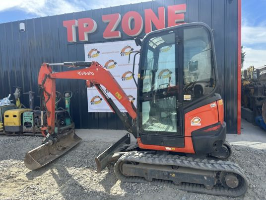 Kubota U27-4 Cabine à 23500€ HT - Minigravemaskine: billede 2 Kubota U27-4 Cabine à 23500€ HT - Minigravemaskine: billede 2