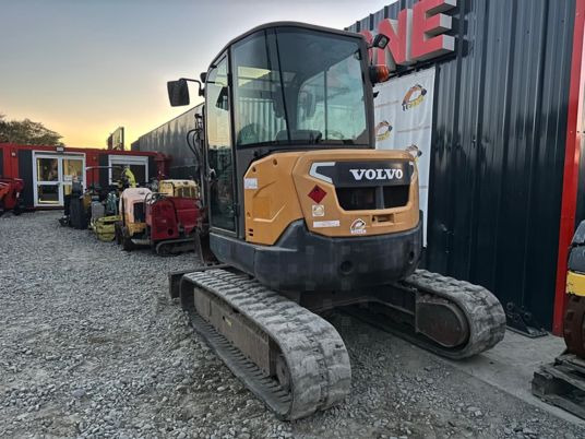 Volvo ECR50 D à 26500 € HT - Minigravemaskine: billede 2 Volvo ECR50 D à 26500 € HT - Minigravemaskine: billede 2