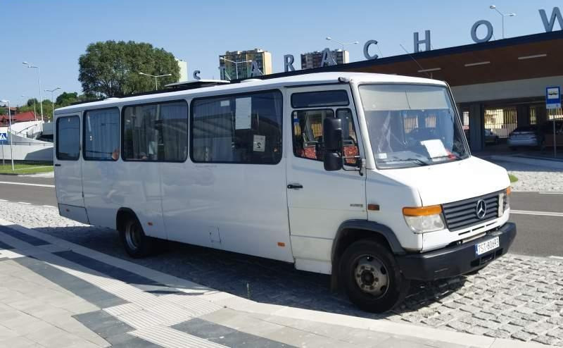 Mercedes-Benz Vario 814D 38+13 - Forstæder bus: billede 2 Mercedes-Benz Vario 814D 38+13 - Forstæder bus: billede 2
