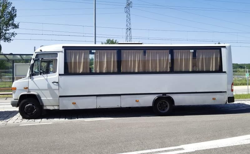 Mercedes-Benz Vario 814D 38+15 - Forstæder bus: billede 3 Mercedes-Benz Vario 814D 38+15 - Forstæder bus: billede 3