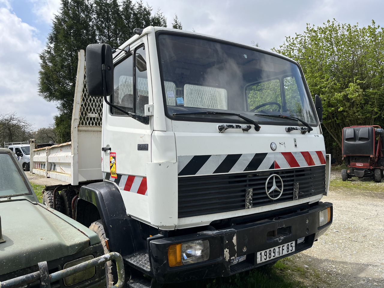 MERCEDES-BENZ 1314 benne 4x4 - Tipvogn lastbil: billede 2 MERCEDES-BENZ 1314 benne 4x4 - Tipvogn lastbil: billede 2