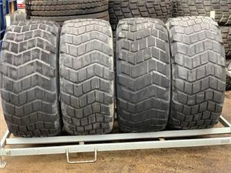 Michelin 18R22.5 (445/65R22.5) Michelin XS Extra Large - Dæk for Landbrugsmaskine: billede 1 Michelin 18R22.5 (445/65R22.5) Michelin XS Extra Large - Dæk for Landbrugsmaskine: billede 1