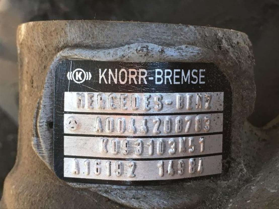Mercedes-Benz Bremssattel K003800 Citaro Actros MP3 MP2 Axor Knorr SB7 SN7 A0044 - Bremsekaliper for Bus: billede 2 Mercedes-Benz Bremssattel K003800 Citaro Actros MP3 MP2 Axor Knorr SB7 SN7 A0044 - Bremsekaliper for Bus: billede 2