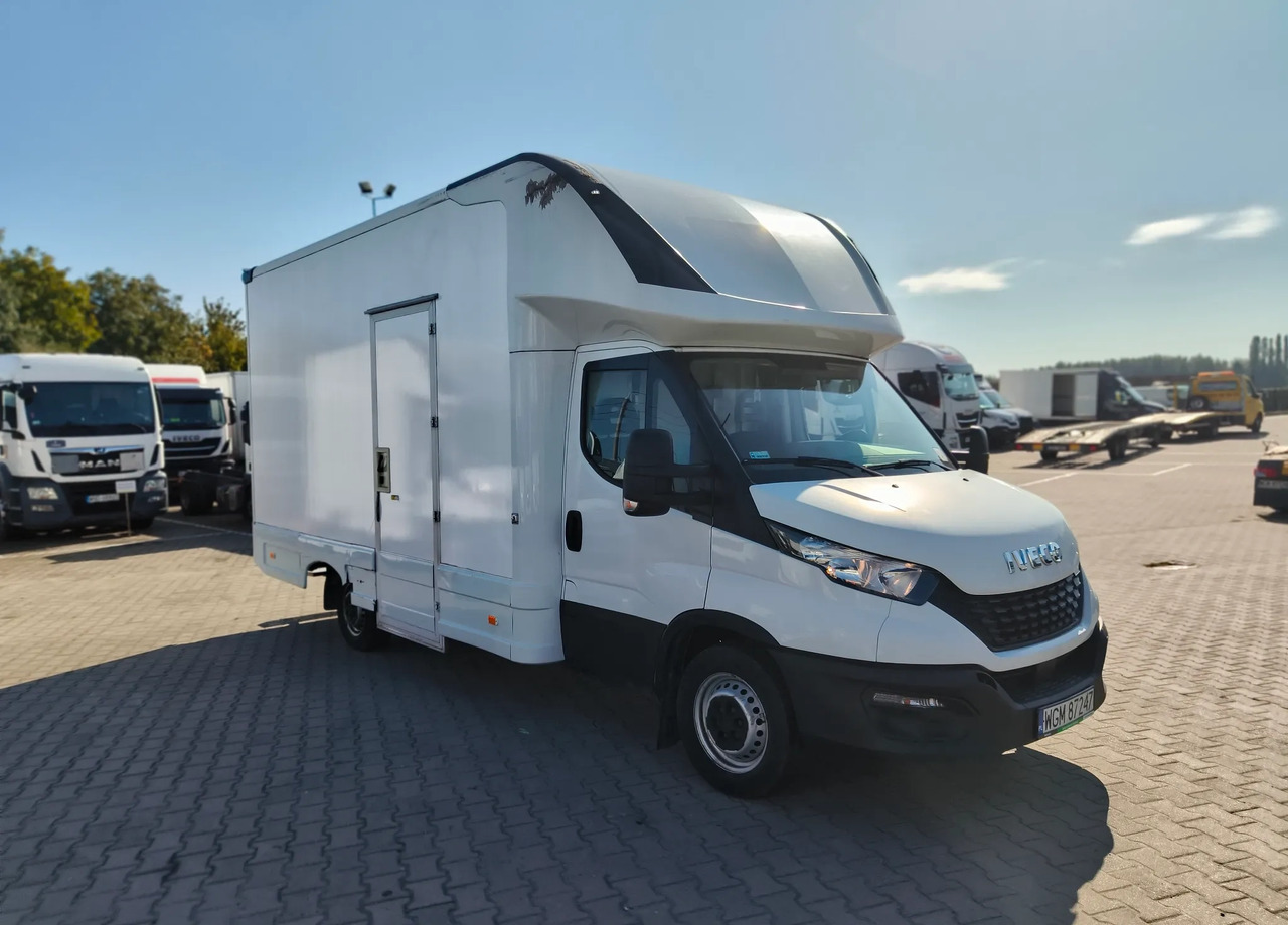 IVECO DAILY 35S14 - Varebil med kasse: billede 2 IVECO DAILY 35S14 - Varebil med kasse: billede 2