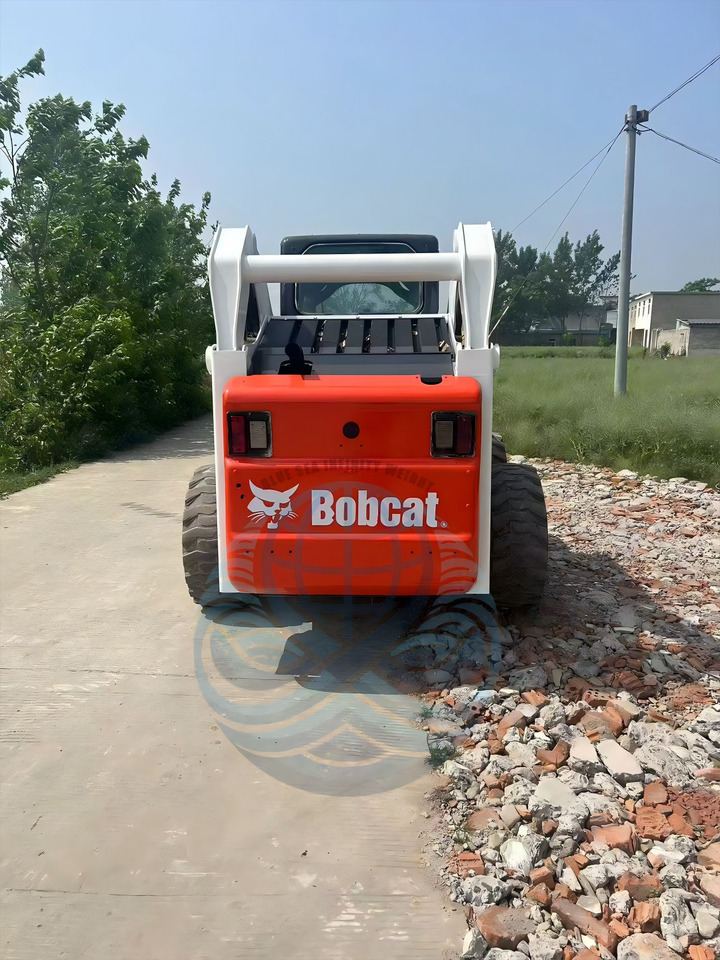 BOBCAT 330 - Skridstyret minilæsser: billede 5 BOBCAT 330 - Skridstyret minilæsser: billede 5