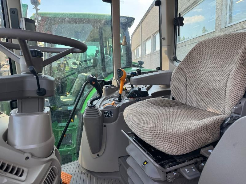 JOHN DEERE 6100M - Traktor: billede 2 JOHN DEERE 6100M - Traktor: billede 2