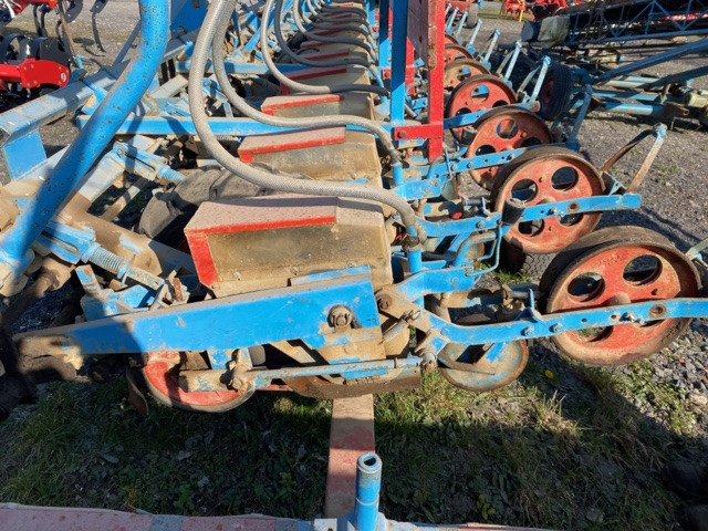 MONOSEM BR 12R - Præcisionssåmaskine: billede 3 MONOSEM BR 12R - Præcisionssåmaskine: billede 3