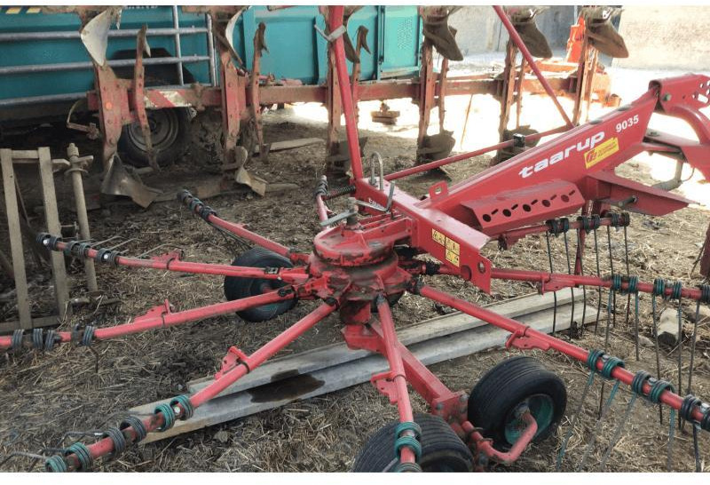 TAARUP 9035 - Høvender: billede 2 TAARUP 9035 - Høvender: billede 2