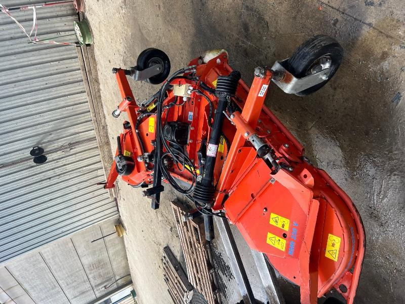 WIEDENMANN RMR230V-F - Plæneklipper: billede 3 WIEDENMANN RMR230V-F - Plæneklipper: billede 3