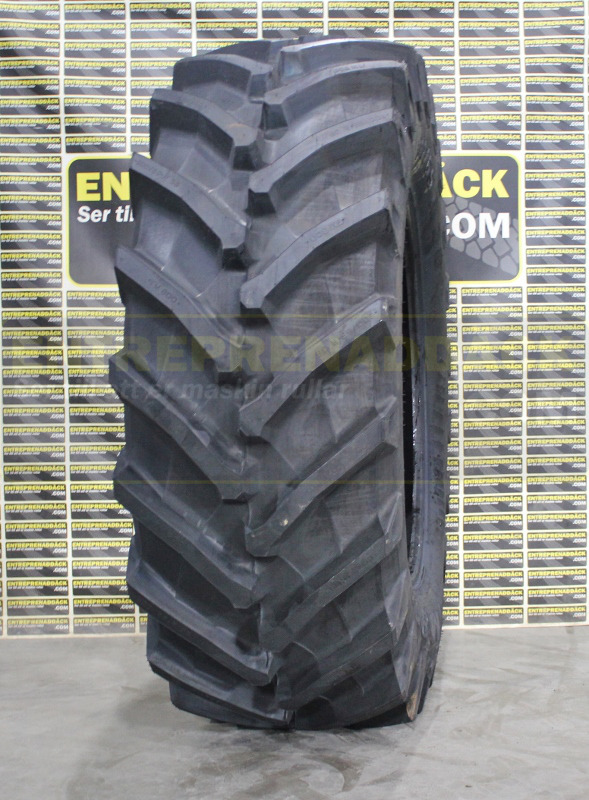 Trelleborg TM 800 650/65R38: Radial Tires for Modern Agricultural Tractors - Komplet hjul for Traktor: billede 3 Trelleborg TM 800 650/65R38: Radial Tires for Modern Agricultural Tractors - Komplet hjul for Traktor: billede 3