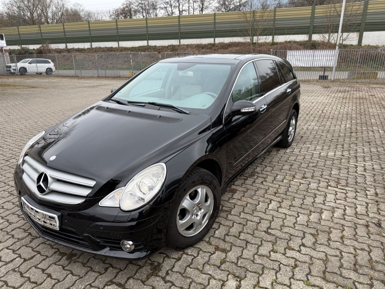 Mercedes-Benz R - SUV: billede 1 Mercedes-Benz R - SUV: billede 1