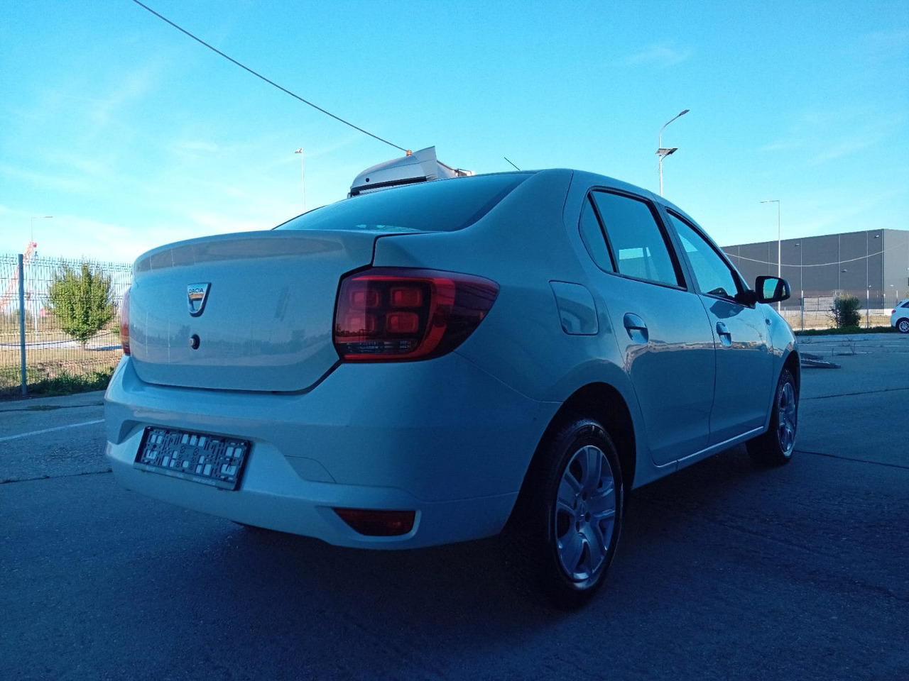 Dacia Logan 1.5 dCi, TOP ! - Sedan: billede 3 Dacia Logan 1.5 dCi, TOP ! - Sedan: billede 3