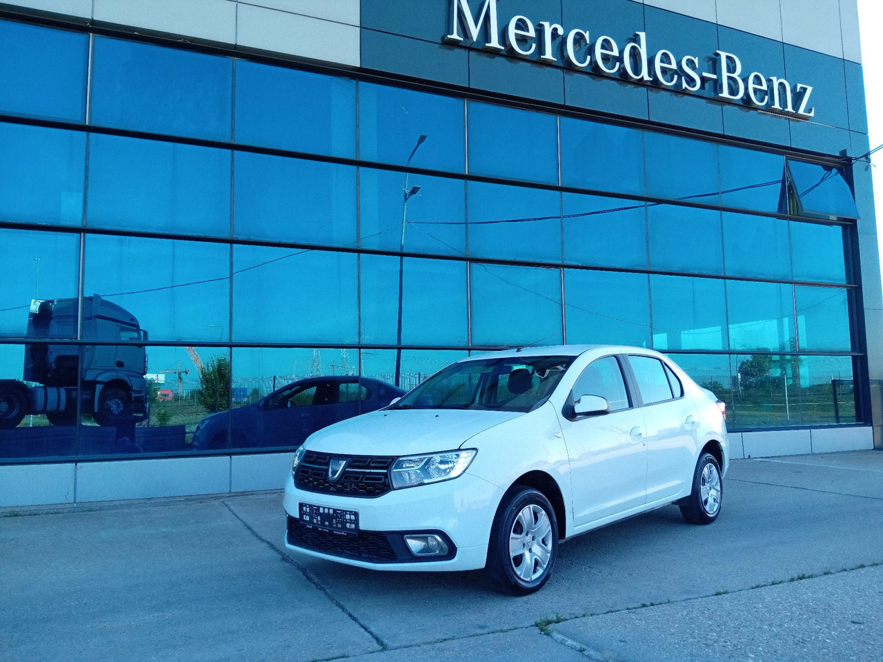 Dacia Logan 1.5 dCi, TOP ! - Sedan: billede 1 Dacia Logan 1.5 dCi, TOP ! - Sedan: billede 1