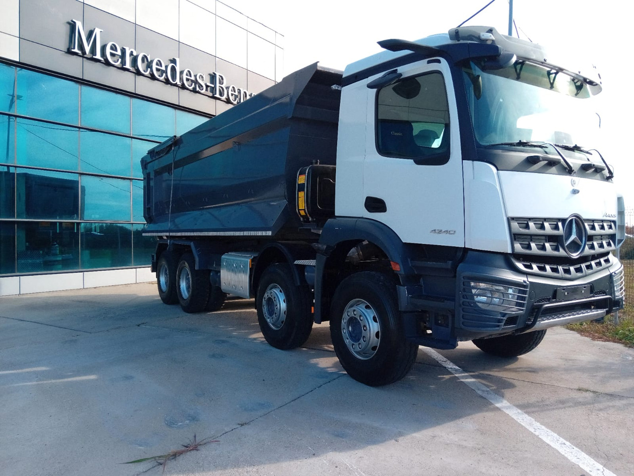 Mercedes-Benz Arocs 42.40 8×4 Basculanta/Tipper/Kipper Heavy Duty, TOP !!! - Tipvogn lastbil: billede 2 Mercedes-Benz Arocs 42.40 8×4 Basculanta/Tipper/Kipper Heavy Duty, TOP !!! - Tipvogn lastbil: billede 2