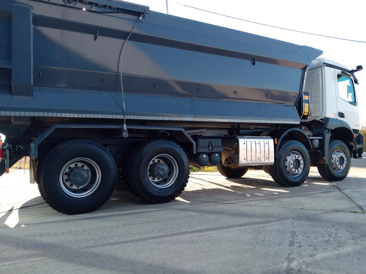 Mercedes-Benz Arocs 42.40 8×4 Basculanta/Tipper/Kipper Heavy Duty, TOP !!! - Tipvogn lastbil: billede 4 Mercedes-Benz Arocs 42.40 8×4 Basculanta/Tipper/Kipper Heavy Duty, TOP !!! - Tipvogn lastbil: billede 4