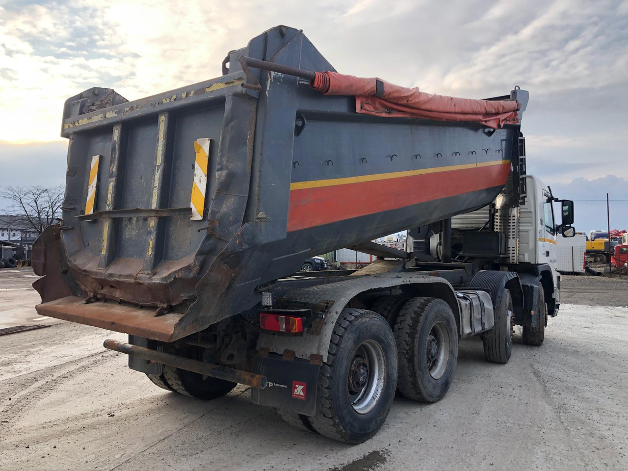VOLVO FM 420 Tipper - Tipvogn lastbil: billede 3 VOLVO FM 420 Tipper - Tipvogn lastbil: billede 3