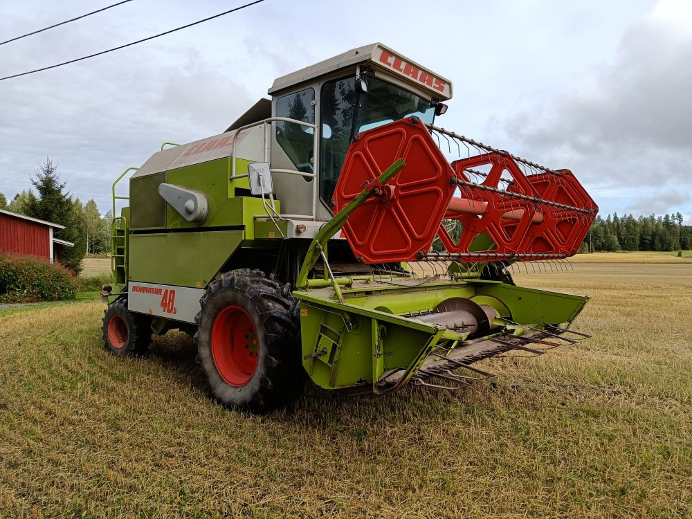 CLAAS Dominator 48S leikkuupuimuri, hydraulisella torvella - Mejetærsker: billede 2 CLAAS Dominator 48S leikkuupuimuri, hydraulisella torvella - Mejetærsker: billede 2