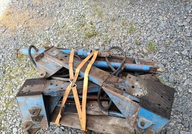 Fordson Diesel Major etukuormaajan osia - Frontlæsser til traktor: billede 4 Fordson Diesel Major etukuormaajan osia - Frontlæsser til traktor: billede 4