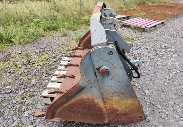 Monitoimikauha kynsillä 173cm CAT-kurottajan sovitteella - Læsseskovl: billede 4 Monitoimikauha kynsillä 173cm CAT-kurottajan sovitteella - Læsseskovl: billede 4