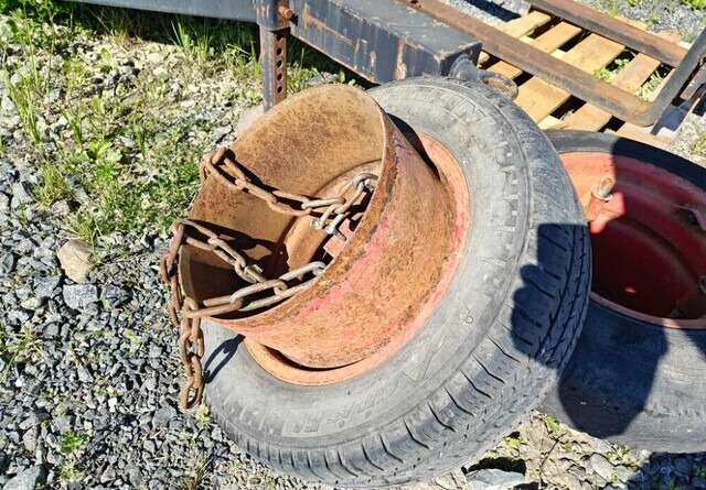 Paripyörät puimuriin 16 tuumaa - Komplet hjul for Landbrugsmaskine: billede 2 Paripyörät puimuriin 16 tuumaa - Komplet hjul for Landbrugsmaskine: billede 2