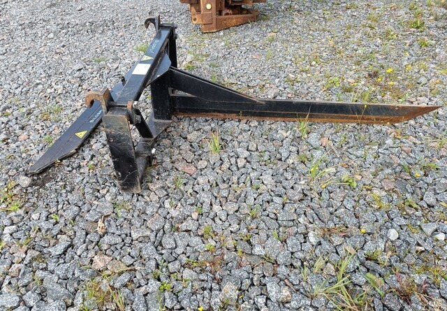 Ålö Paalipuukko Silosplit, sovite EURO, lähes uudenveroinen - Udstyr for Landbrugsmaskine: billede 4 Ålö Paalipuukko Silosplit, sovite EURO, lähes uudenveroinen - Udstyr for Landbrugsmaskine: billede 4