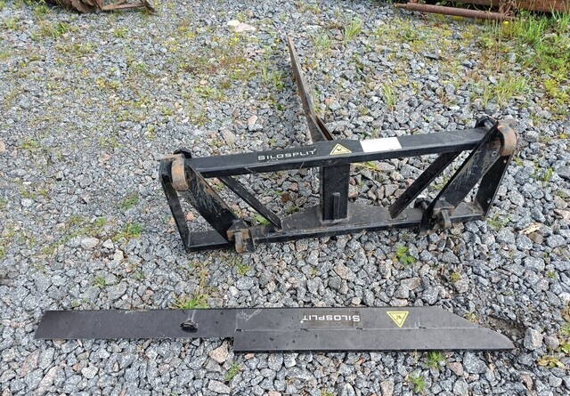 Ålö Paalipuukko Silosplit, sovite EURO, lähes uudenveroinen - Udstyr for Landbrugsmaskine: billede 2 Ålö Paalipuukko Silosplit, sovite EURO, lähes uudenveroinen - Udstyr for Landbrugsmaskine: billede 2