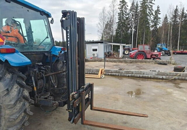 Still trukkinostin traktoriin - KATSO VIDEO - Udstyr for Landbrugsmaskine: billede 4 Still trukkinostin traktoriin - KATSO VIDEO - Udstyr for Landbrugsmaskine: billede 4