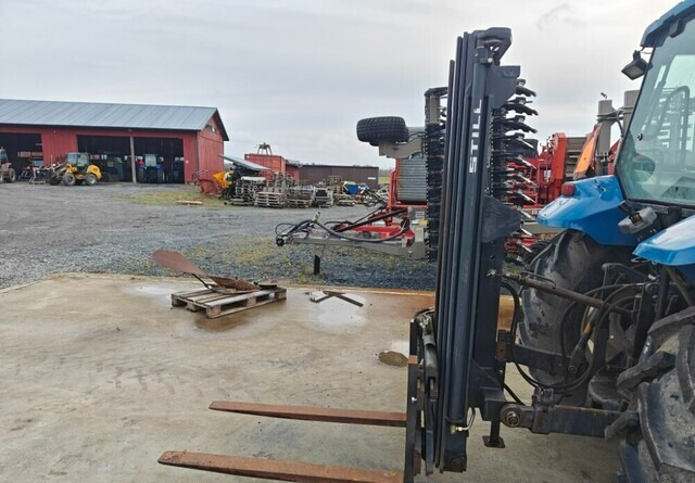 Still trukkinostin traktoriin - KATSO VIDEO - Udstyr for Landbrugsmaskine: billede 3 Still trukkinostin traktoriin - KATSO VIDEO - Udstyr for Landbrugsmaskine: billede 3