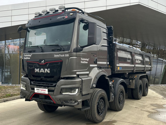 MAN TGS 41.540 8x8 BB CH - Ladbil med tip: billede 1 MAN TGS 41.540 8x8 BB CH - Ladbil med tip: billede 1