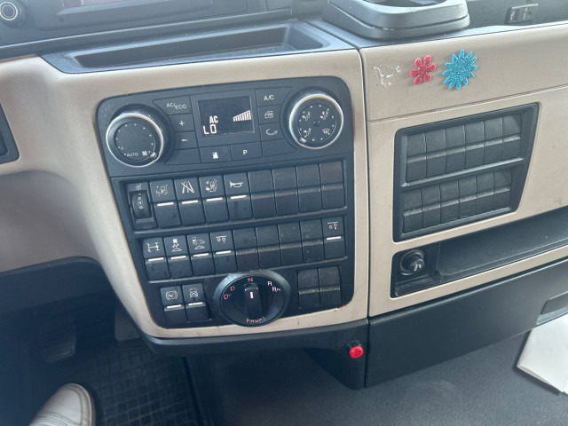 MAN TGX 26.470 6X2-4 BL tandem - Lastbil med presenning: billede 2 MAN TGX 26.470 6X2-4 BL tandem - Lastbil med presenning: billede 2