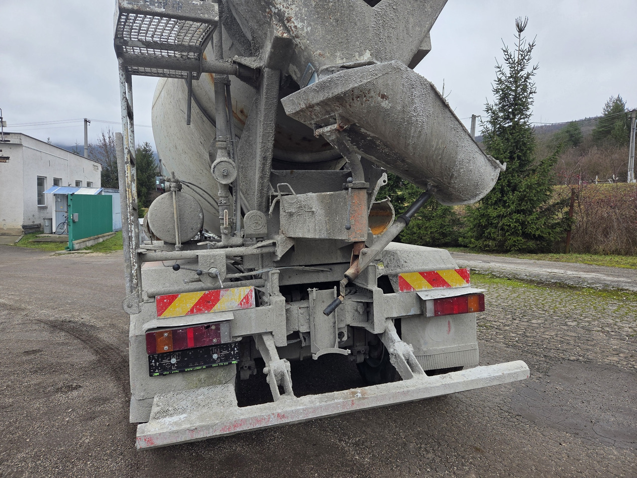 IVECO Eurotrakker 340E34 8x4 MIX - Betonbil: billede 5 IVECO Eurotrakker 340E34 8x4 MIX - Betonbil: billede 5