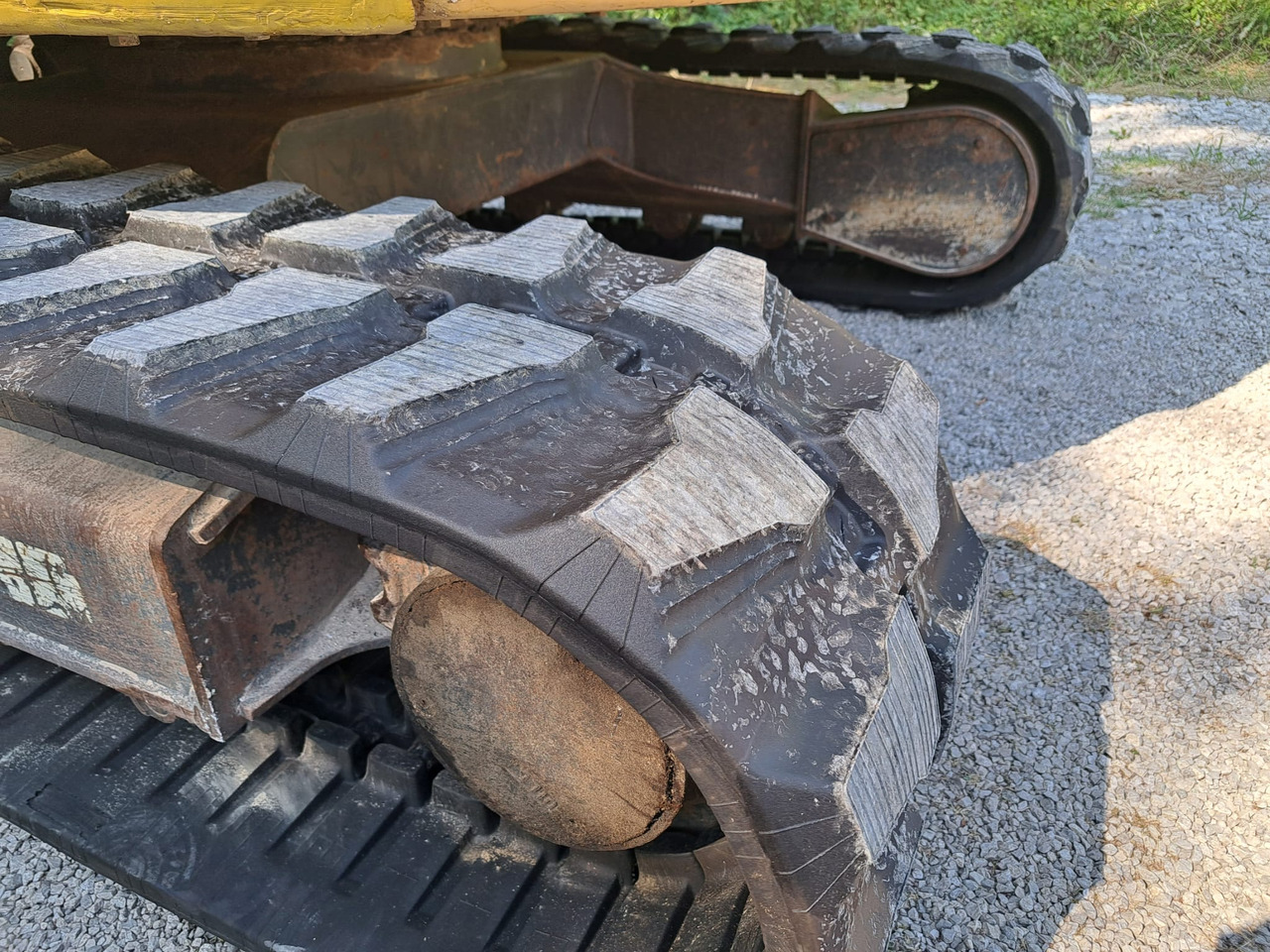 KOMATSU PC 78 new tracks - Bæltegravemaskine: billede 3 KOMATSU PC 78 new tracks - Bæltegravemaskine: billede 3
