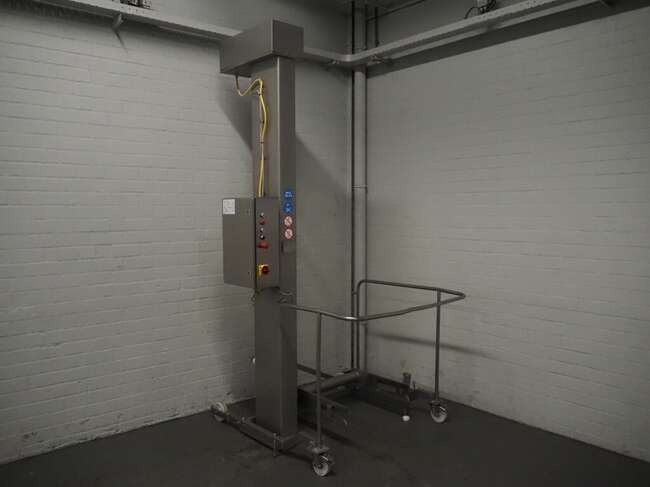 Carnitech lifter L25 - Fødevaremaskine: billede 1 Carnitech lifter L25 - Fødevaremaskine: billede 1
