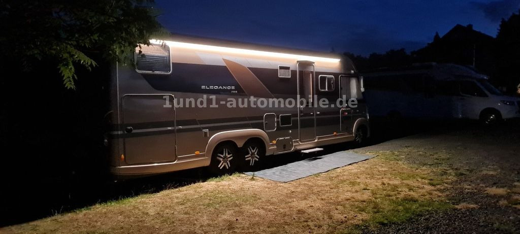 Bürstner Elegance I 910 G Solar/AHK/RFK/Alde/TwinSat/2xTV/Vollausstattung Elegance I 910 G Solar/AHK/RFK/Alde/TwinSat/2xTV/Vollausstattung - Helintegreret autocamper: billede 5 Bürstner Elegance I 910 G Solar/AHK/RFK/Alde/TwinSat/2xTV/Vollausstattung Elegance I 910 G Solar/AHK/RFK/Alde/TwinSat/2xTV/Vollausstattung - Helintegreret autocamper: billede 5