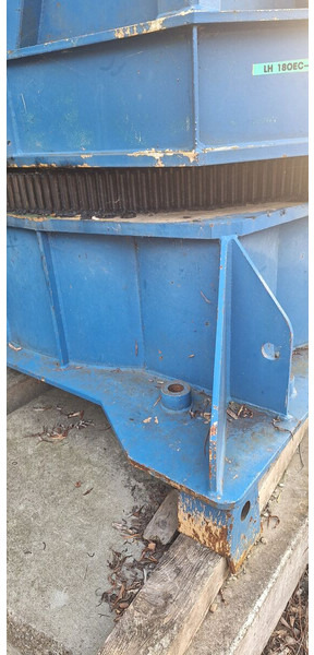 Liebherr 180EC-H 40m jib slewing part / good price - Tårnkran: billede 2 Liebherr 180EC-H 40m jib slewing part / good price - Tårnkran: billede 2
