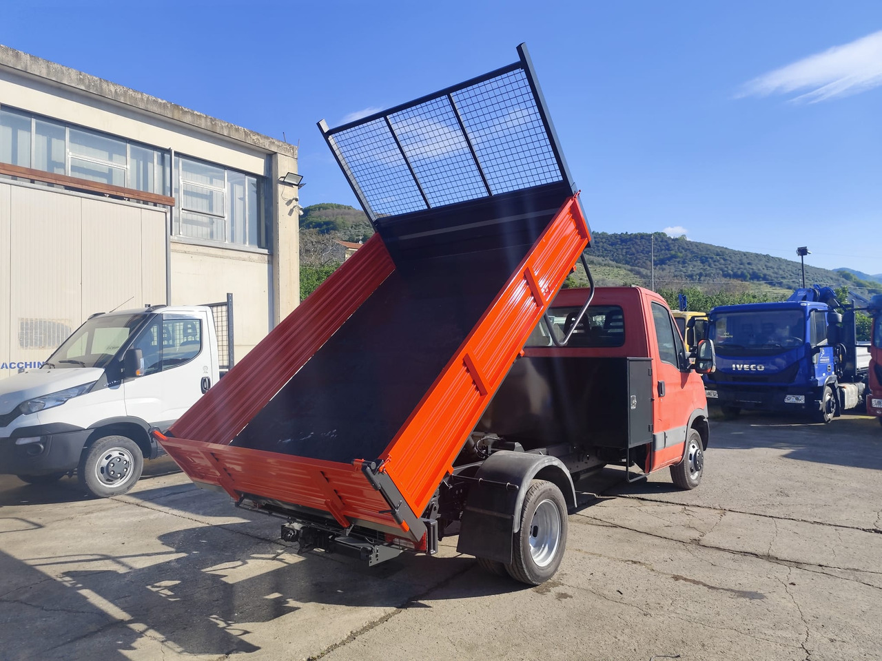 IVECO DAILY 35C13 - Ladbil med tip: billede 4 IVECO DAILY 35C13 - Ladbil med tip: billede 4