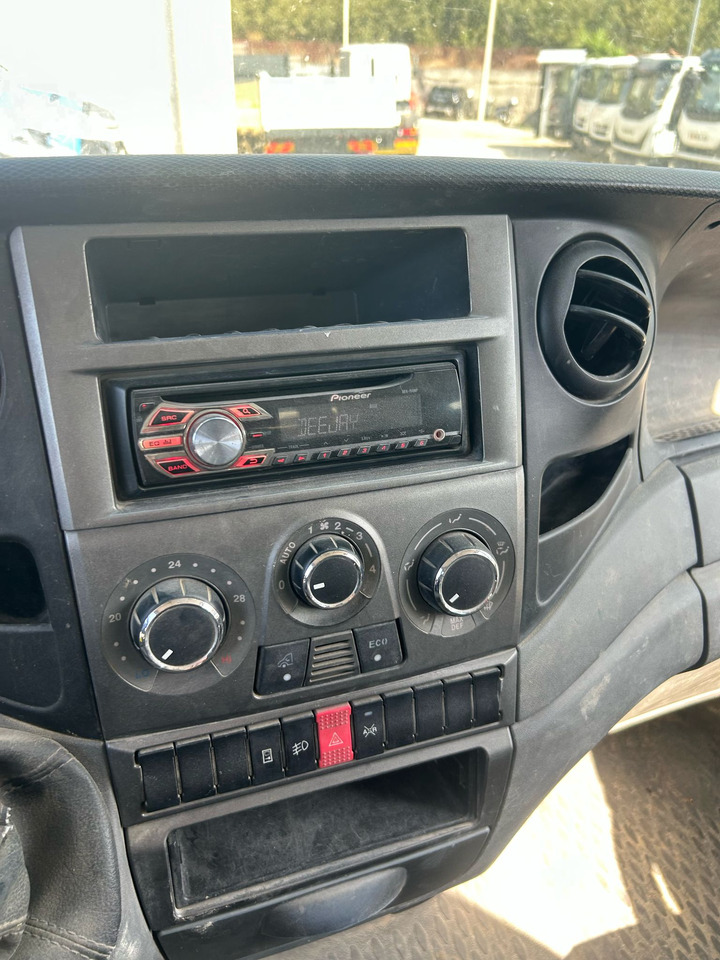 IVECO DAILY 35C13 - Ladbil med tip, Mandskabsbil: billede 4 IVECO DAILY 35C13 - Ladbil med tip, Mandskabsbil: billede 4