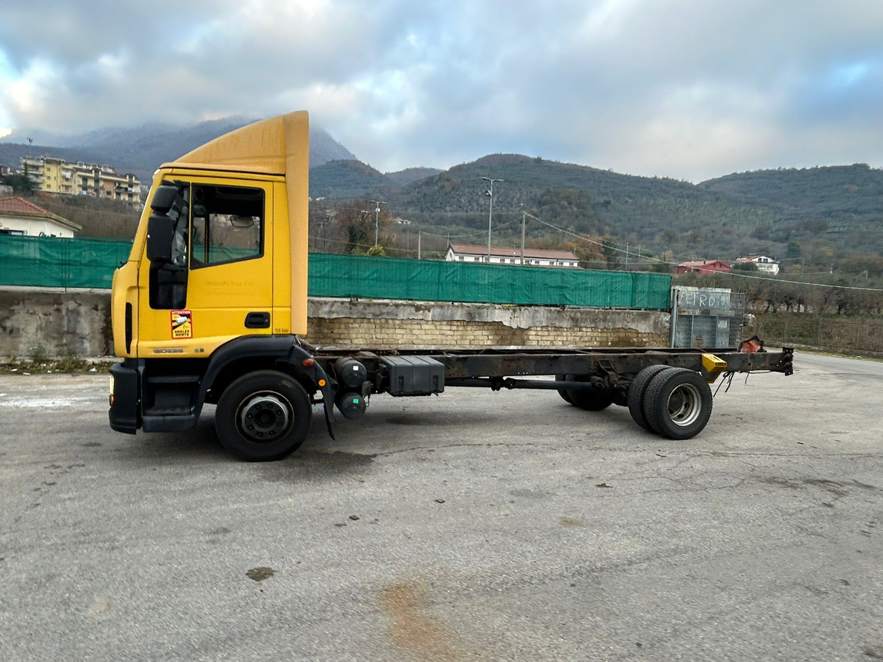 IVECO EUROCARGO 120E28P - Lastbil chassis: billede 5 IVECO EUROCARGO 120E28P - Lastbil chassis: billede 5