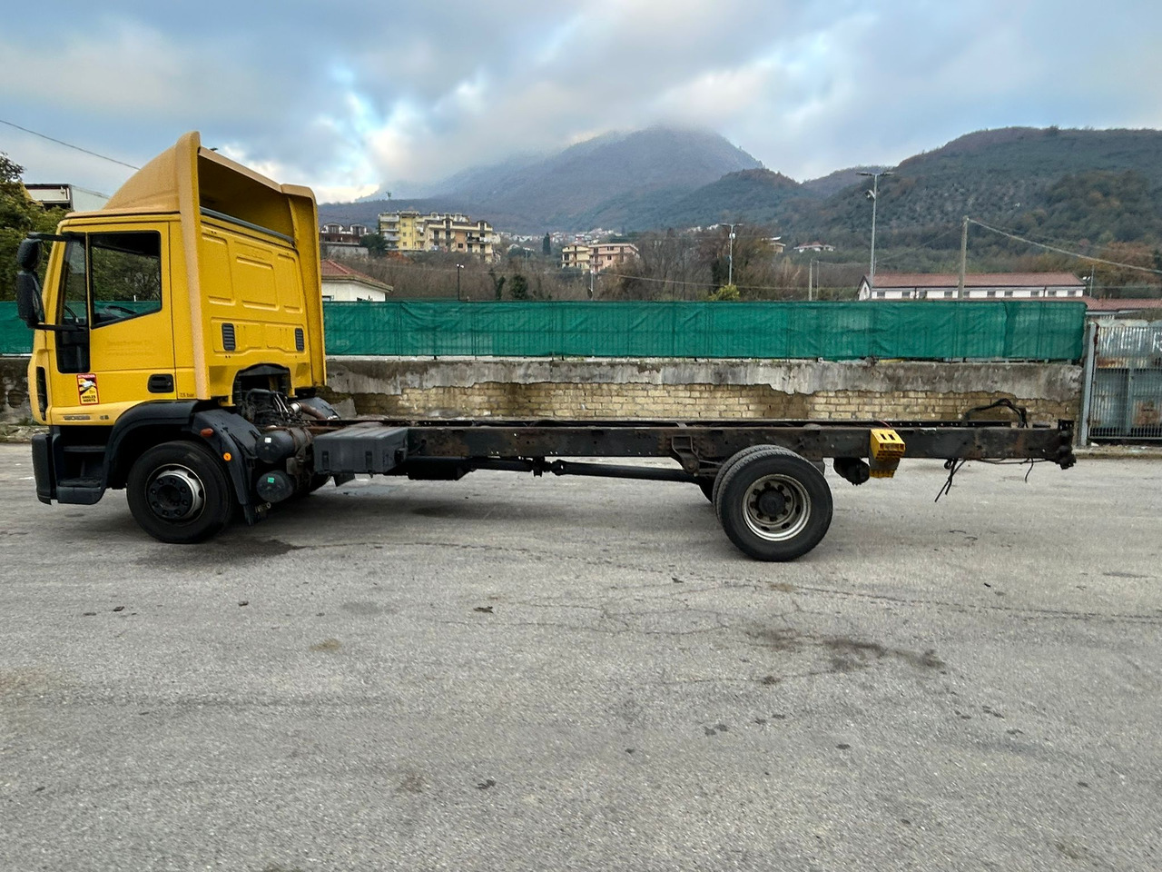 IVECO EUROCARGO 120E28P - Lastbil chassis: billede 4 IVECO EUROCARGO 120E28P - Lastbil chassis: billede 4